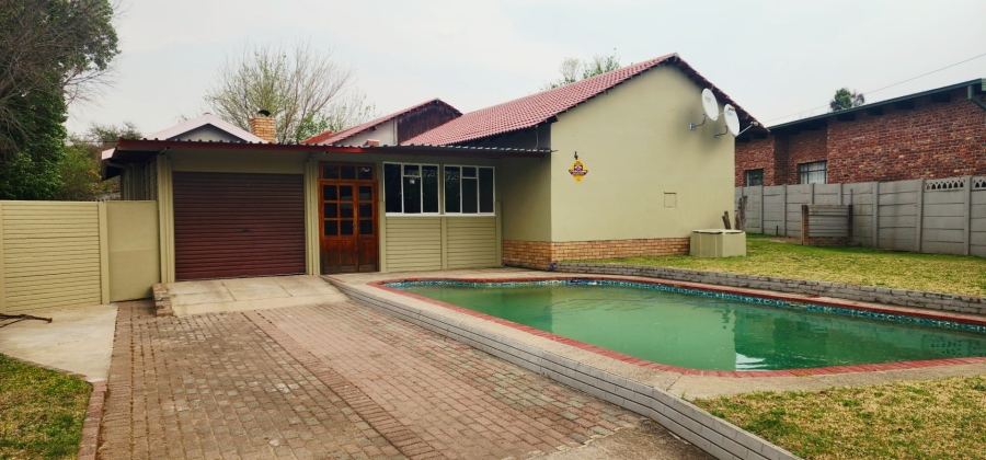3 Bedroom Property for Sale in Uitsig Free State